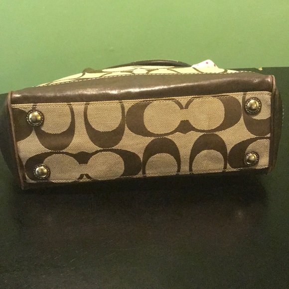 Authentic coach purse - Picture 3 of 6